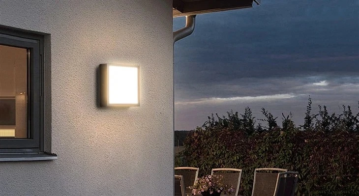 Pro S320 Bulkhead Light best